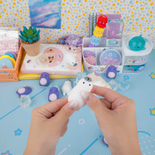 Load image into Gallery viewer, Gummy Polar Plunge Sensory Toy