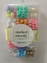 Load image into Gallery viewer, Easter DIY Stretchy Bracelet Craft Kit For Kids, Bunny Gift