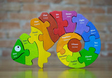 Load image into Gallery viewer, Counting Chameleon Bilingual Puzzle
