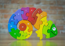 Load image into Gallery viewer, Counting Chameleon Bilingual Puzzle

