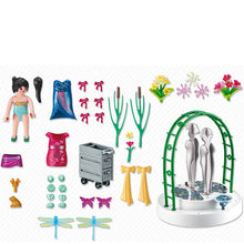 Load image into Gallery viewer, Playmobil City Life Clothing Display Shopping Mall Accessory (5489)
